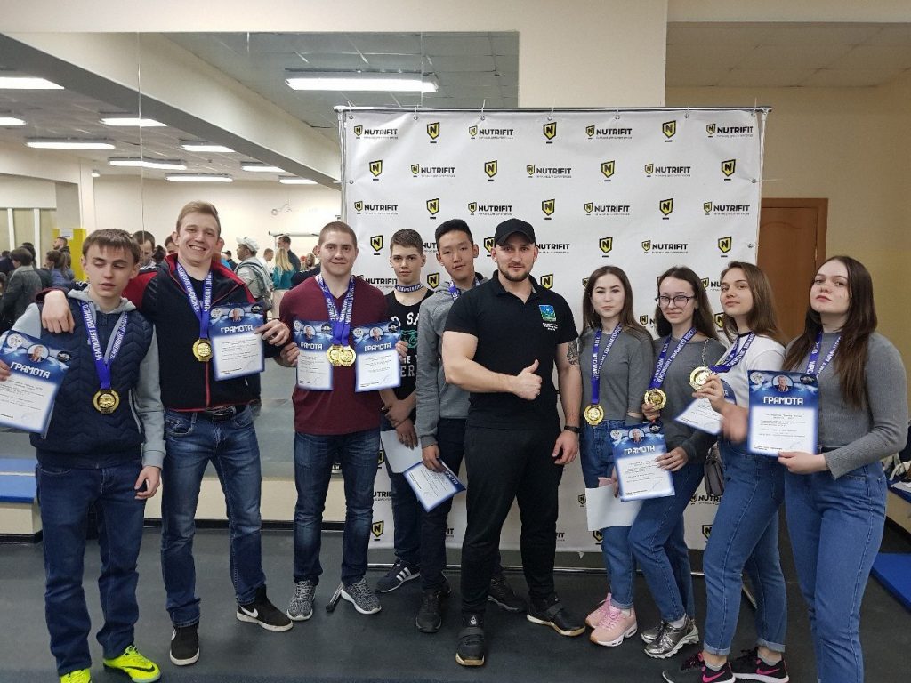 Чемпионат ДФО по пауэрлифтингу памяти П.В. Лапненка
